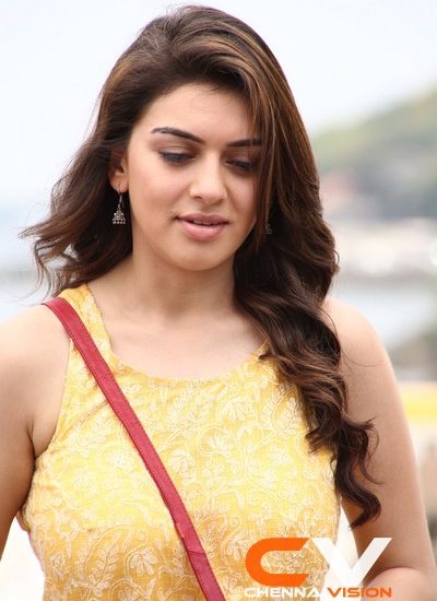 Tamil Actress Hansika Motwani Photos