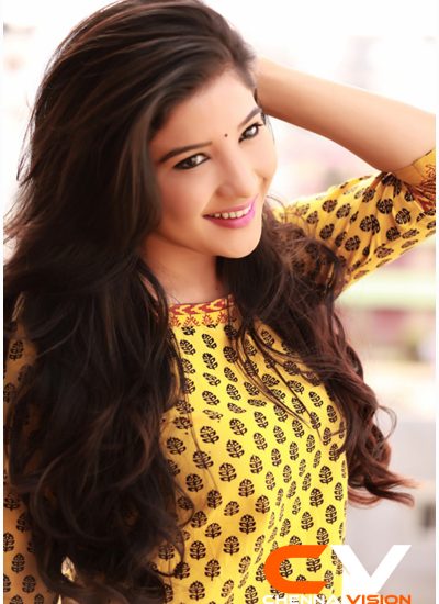 Tamil Actress Sakshi Agarwal Photos