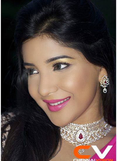 Tamil Actress Sakshi Agarwal Photos