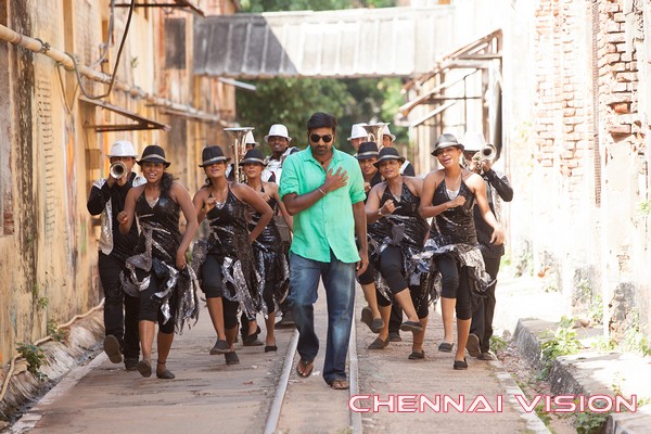 Naanum Rowdydhaan Tamil Movie Photos by ChennaiVision