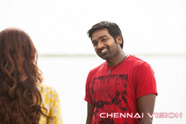 Naanum Rowdydhaan Tamil Movie Photos by ChennaiVision