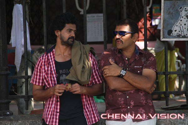 Sathuran Tamil Movie Photos by ChennaiVision
