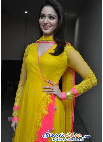 Tamil Actress Tamanna Photos