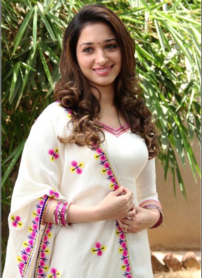 Tamil Actress Tamanna Photos