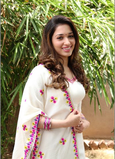 Tamil Actress Tamanna Photos