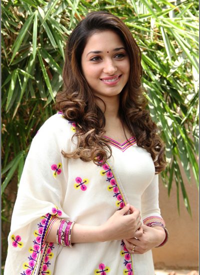 Tamil Actress Tamanna Photos