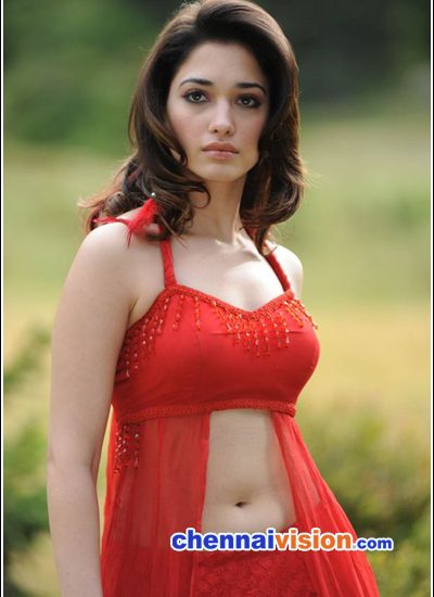 Tamil Actress Tamanna Photos