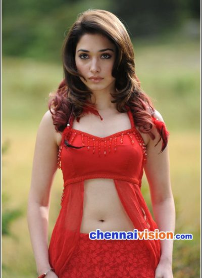 Tamil Actress Tamanna Photos