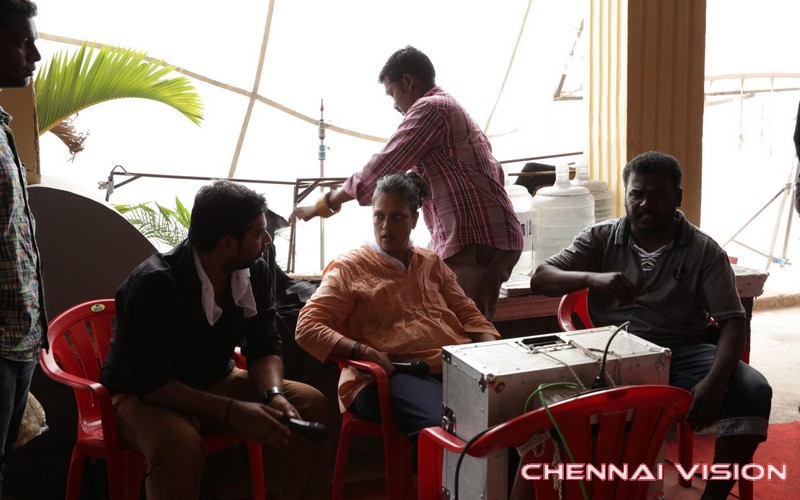 Ennul Aayiram Movie Working Photos by Chennaivision