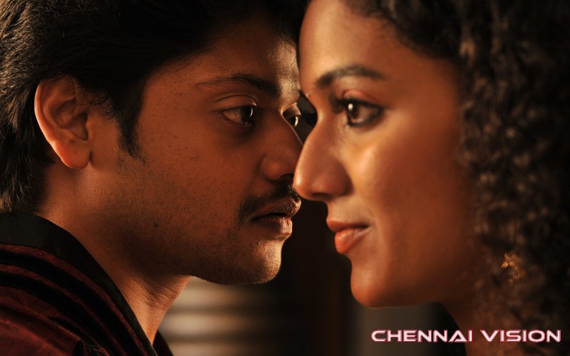 Ennul Aayiram Tamil Movie Photos by Chennaivision