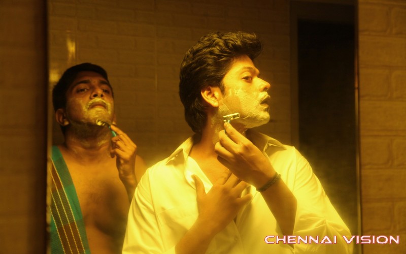 Ennul Aayiram Tamil Movie Photos by Chennaivision