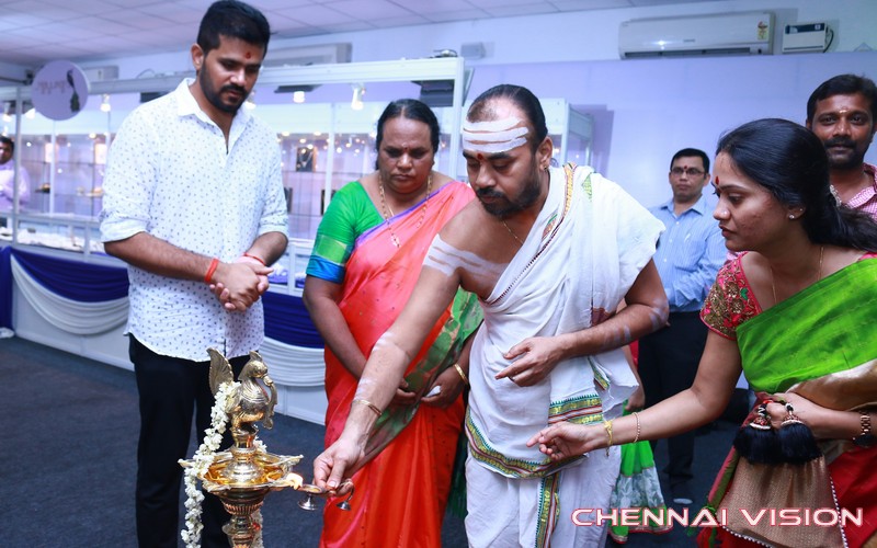 Mayuram Chennai Biggest Jewellery Party Photos