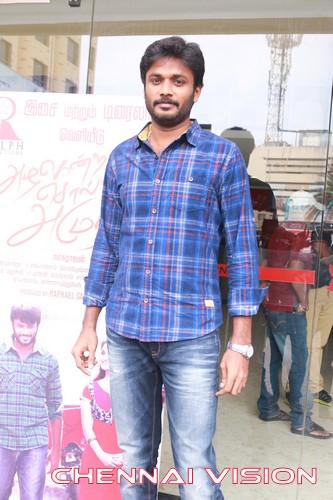 Azhagendra Sollukku Amudha Audio Launch Photos