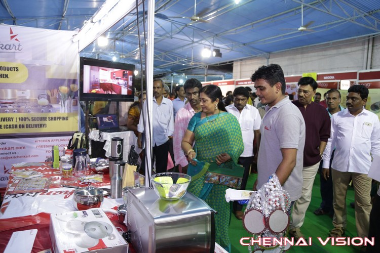 K Bhagyaraj Inaugurated Unavu Thiruvizha at Chennaiyil Thiruvaiyaru Season 11