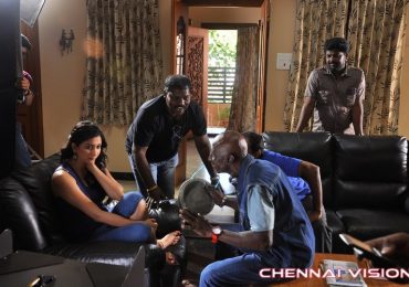 Peigal Jagirathai Tamil Movie Working Photos