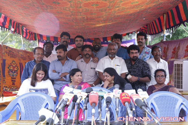 Nadigar-Sangam-E-C-Press-Meeting-Photos-