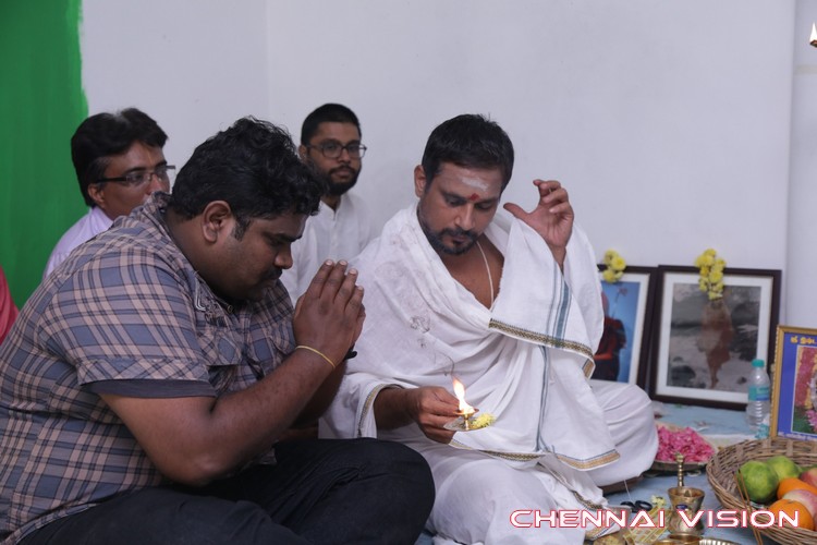 Saayal Tamil Movie Pooja Photos by Chennaivision