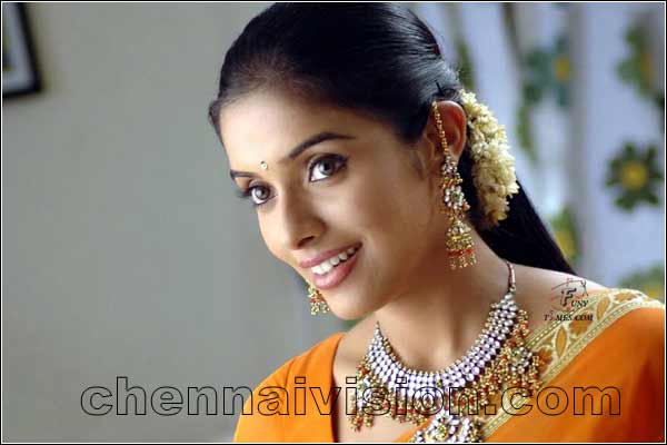 Tamil Actress Asin Photos by Chennaivision