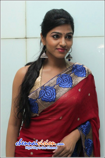 Tamil Actress Dhansika Photos by Chennaivision