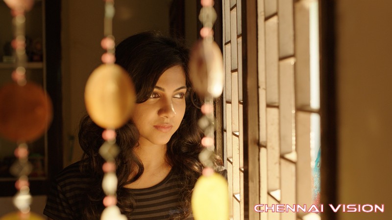 Tamil Actress Madonna Sebastian Photos