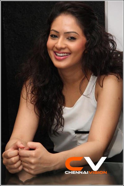 Tamil Actress Nikesha Patel Photos by Chennaivision