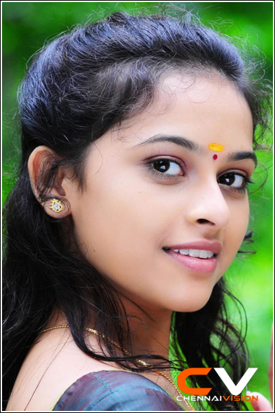 Tamil Actress Sri Divya Photos by Chennaivision