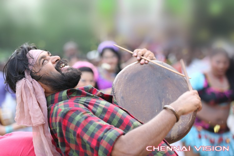 Tharai Thappattai Tamil Movie Photos by Chennaivision