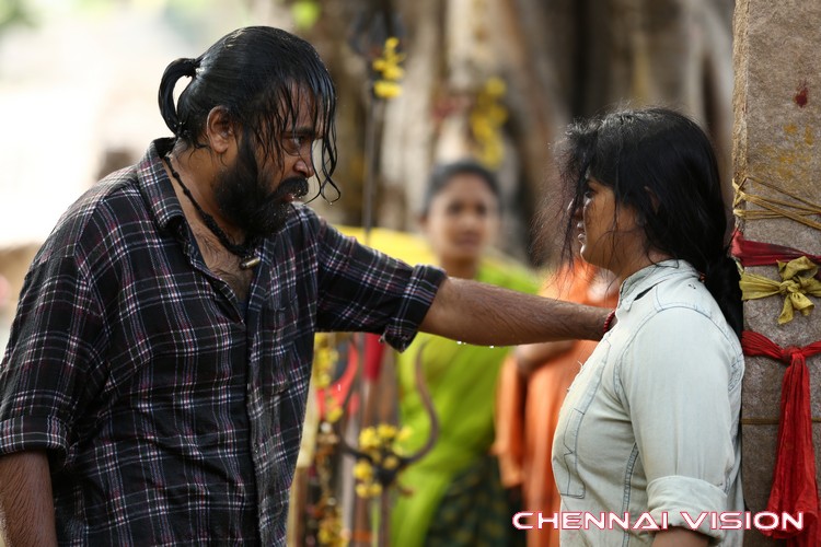 Tharai Thappattai Tamil Movie Photos by Chennaivision