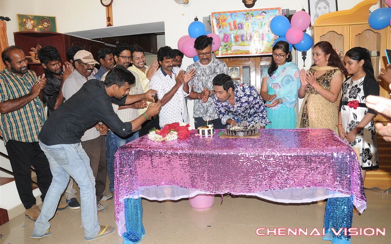 Actor Aari Birthday Celebration Photos by Chennaivision
