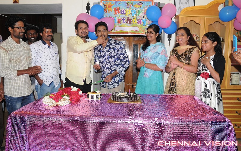 Actor Aari Birthday Celebration Photos by Chennaivision