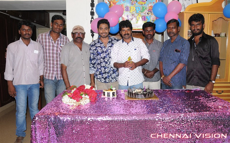 Actor Aari Birthday Celebration Photos by Chennaivision