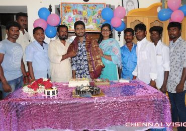 Actor Aari Birthday Celebration Photos by Chennaivision