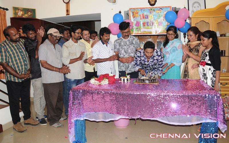 Actor Aari Birthday Celebration Photos by Chennaivision