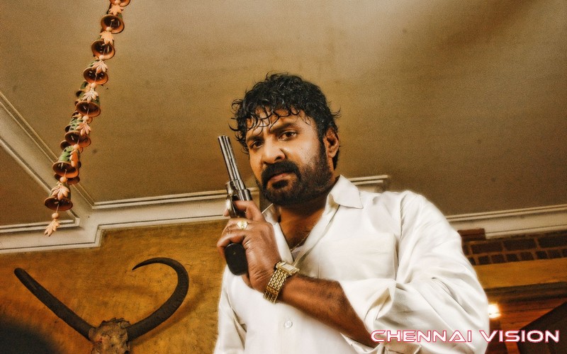 Avan Aval Tamil Movie Photos by Chennaivision