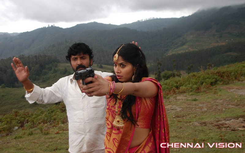 Avan Aval Tamil Movie Photos by Chennaivision