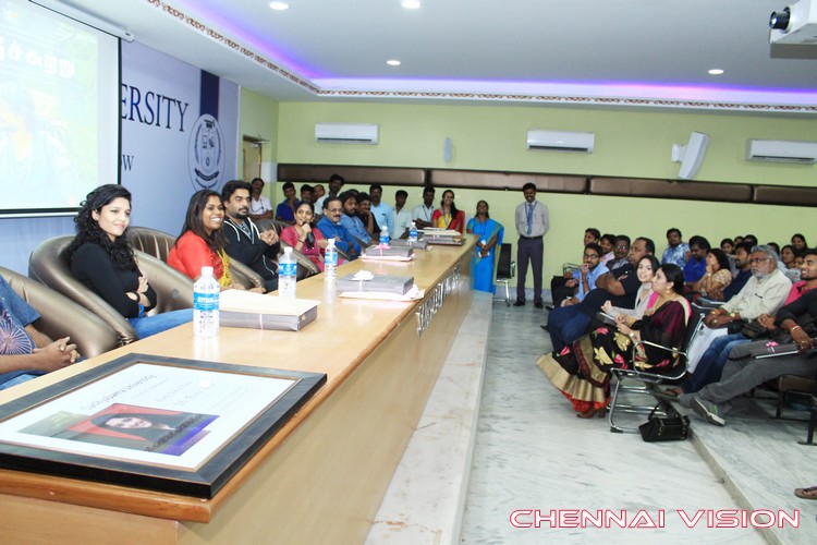 Iruthi Suttru Team at Sathyabama University Photos