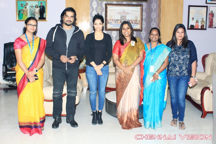 Iruthi Suttru Team at Sathyabama University Photos