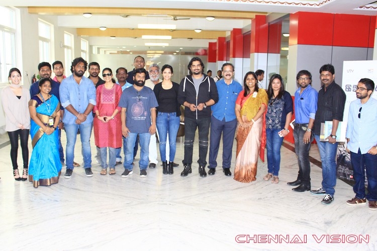 Iruthi Suttru Team at Sathyabama University Photos