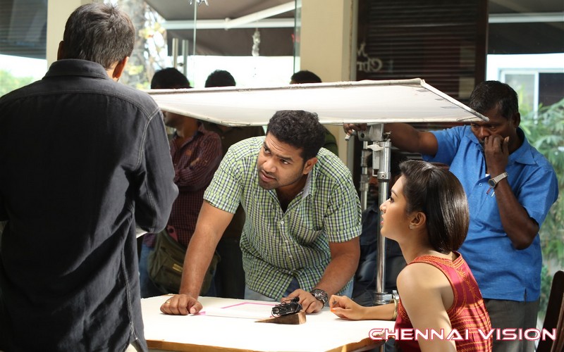 Kanithan Tamil Movie Working Photos