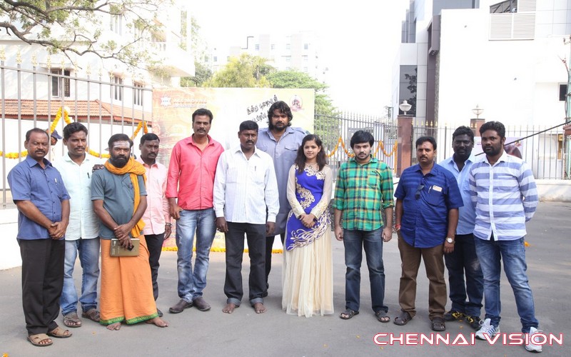 Manidan Tamil Movie Poojai Photos by Chennaivision