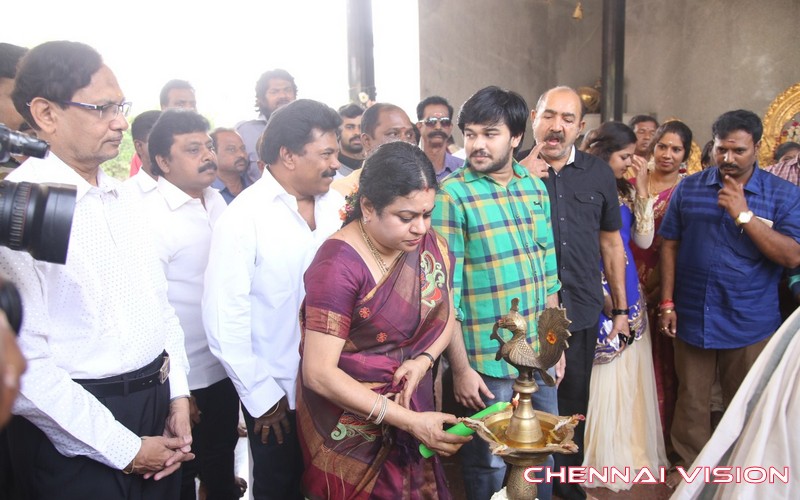 Manidan Tamil Movie Poojai Photos by Chennaivision