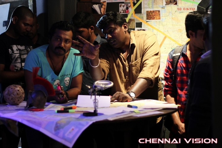 Metro Tamil Movie Photos by Chennaivision