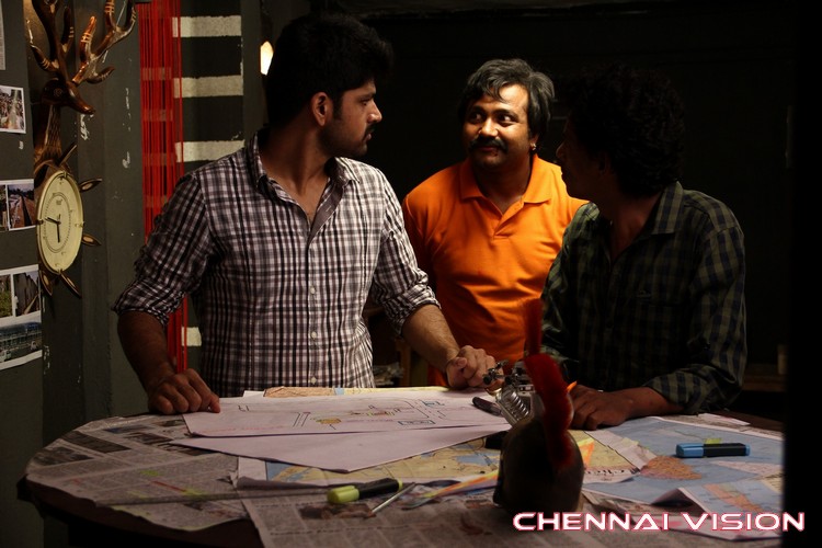 Metro Tamil Movie Photos by Chennaivision