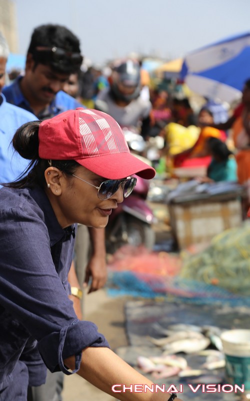 Sudha Kongara Thanked Nochi Kuppam People Photos