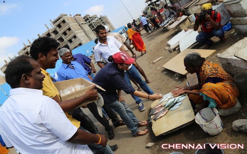 Sudha Kongara Thanked Nochi Kuppam People Photos