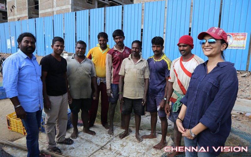 Sudha Kongara Thanked Nochi Kuppam People Photos