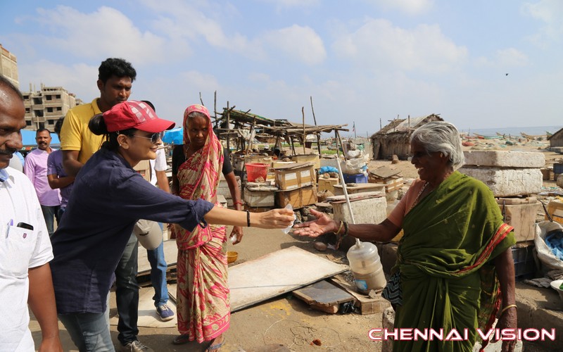 Sudha Kongara Thanked Nochi Kuppam People Photos