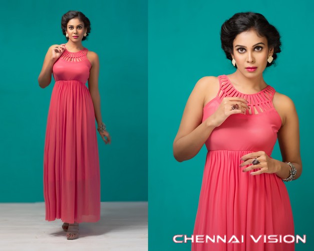 Tamil Actress Chandini Photos by Chennaivision