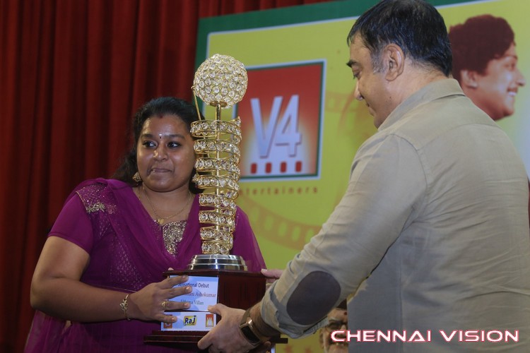 V4 Entertainers Film Awards 2015 by Chennaivision