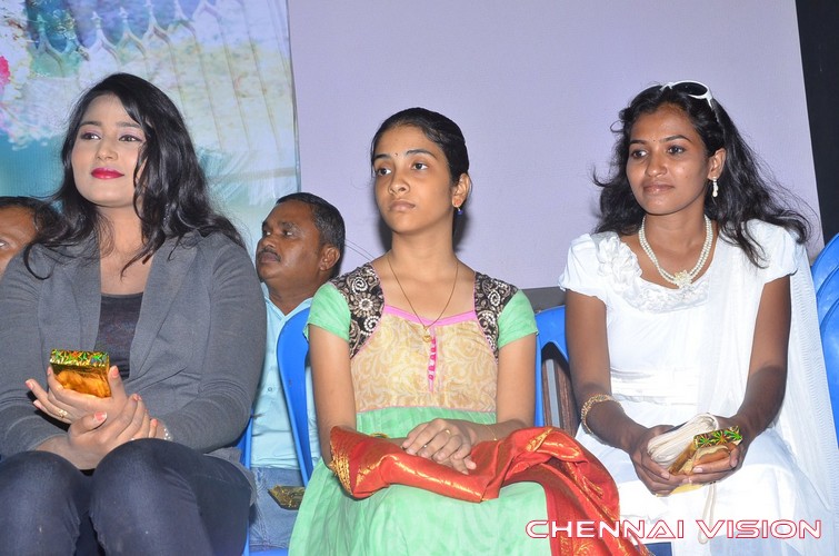 Kadal Thantha Kaaviyam Trailer Launch Photos